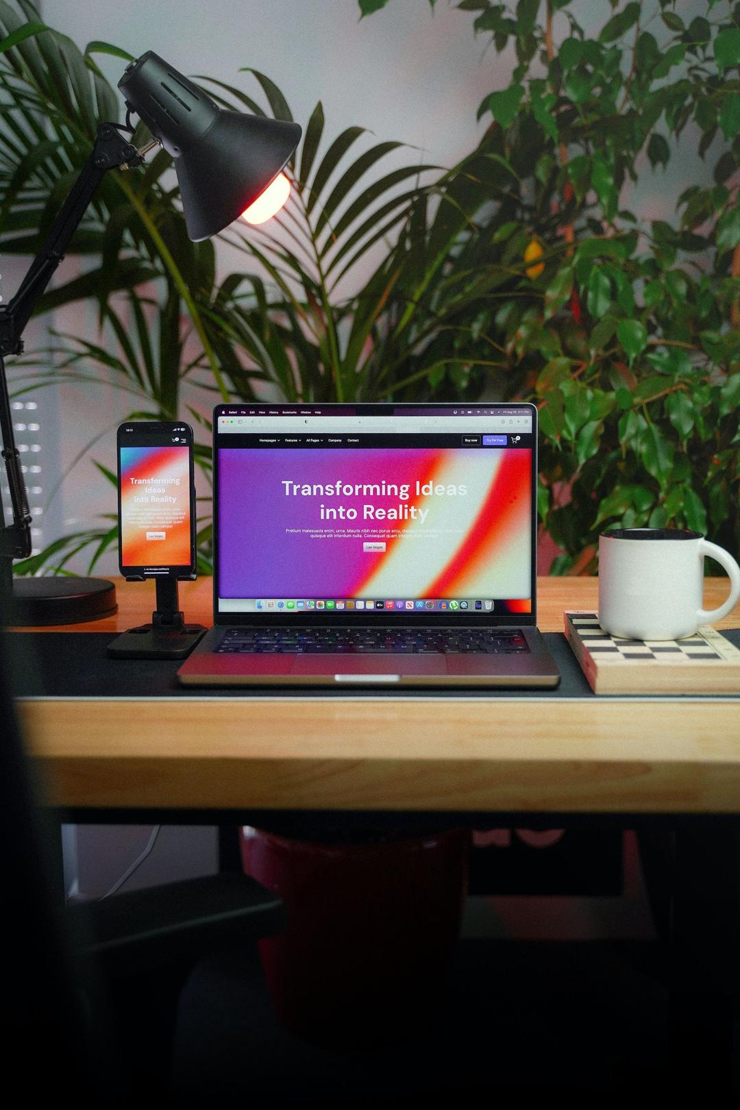 Beautiful website on an cool desktop